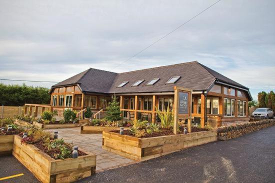 Chic 2 Bed Peak District Cottage Barn Near Alton Towers, Polar Bears, Chatsworth House 利克 外观 照片